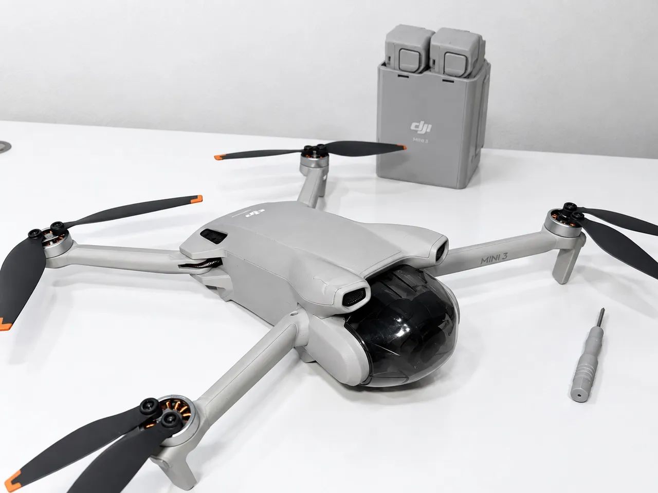 Drone DJI Mini 3 - 2 Baterias e Hub Carregamento - Foto 3
