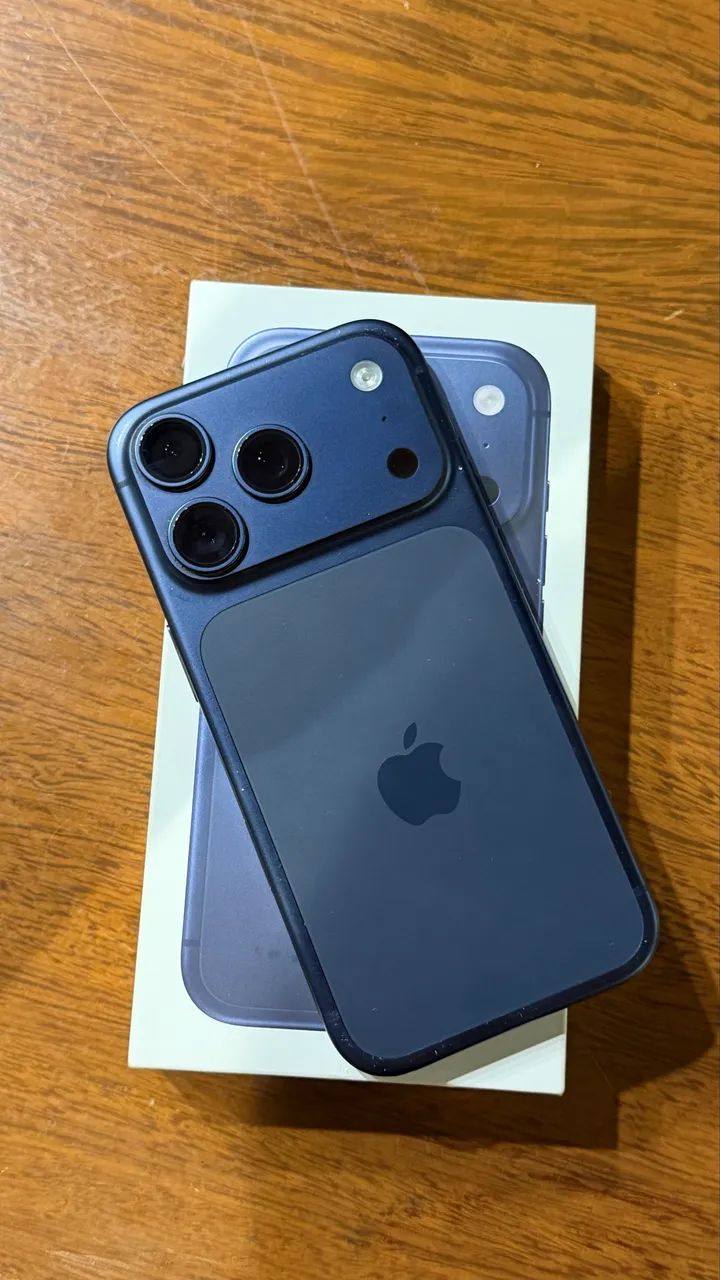 iPhone 17 PRO deep blue(azul) -256GB seminovo - Celulares e