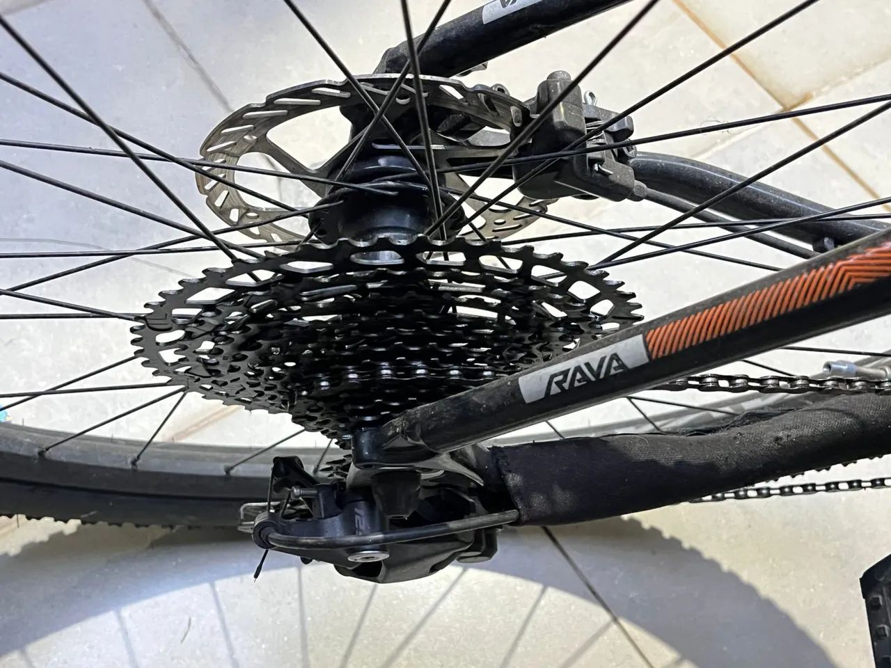 Bicicleta aro 29 - Foto 4
