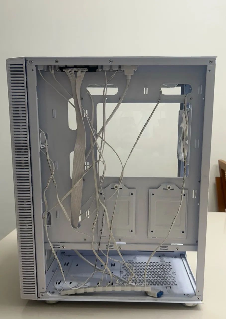 Gabinete Montech X3 Mesh com 4 fans  ( Avaria ) - Foto 4