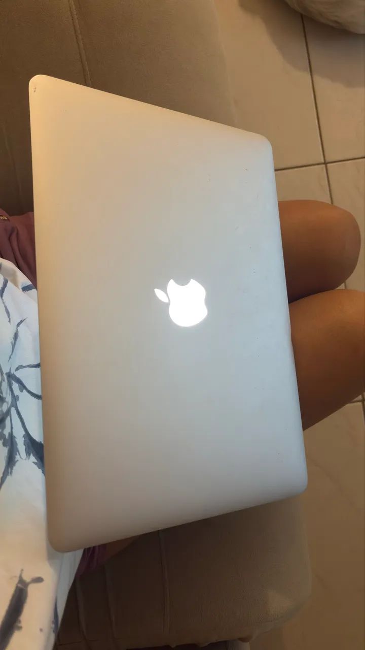 Macbook Air 2017 americano - Foto 2