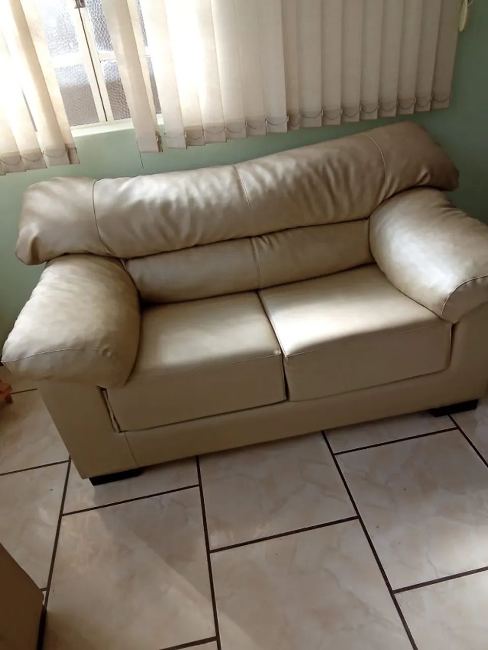 Sofá de 2 lugares