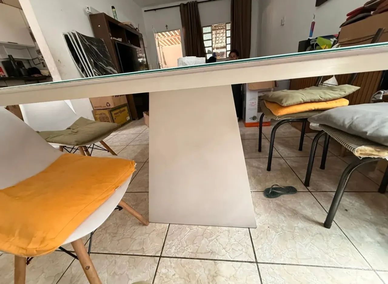     Mesa de Jantar Moderna 8 Lugares - Vidro Branco - Foto 2