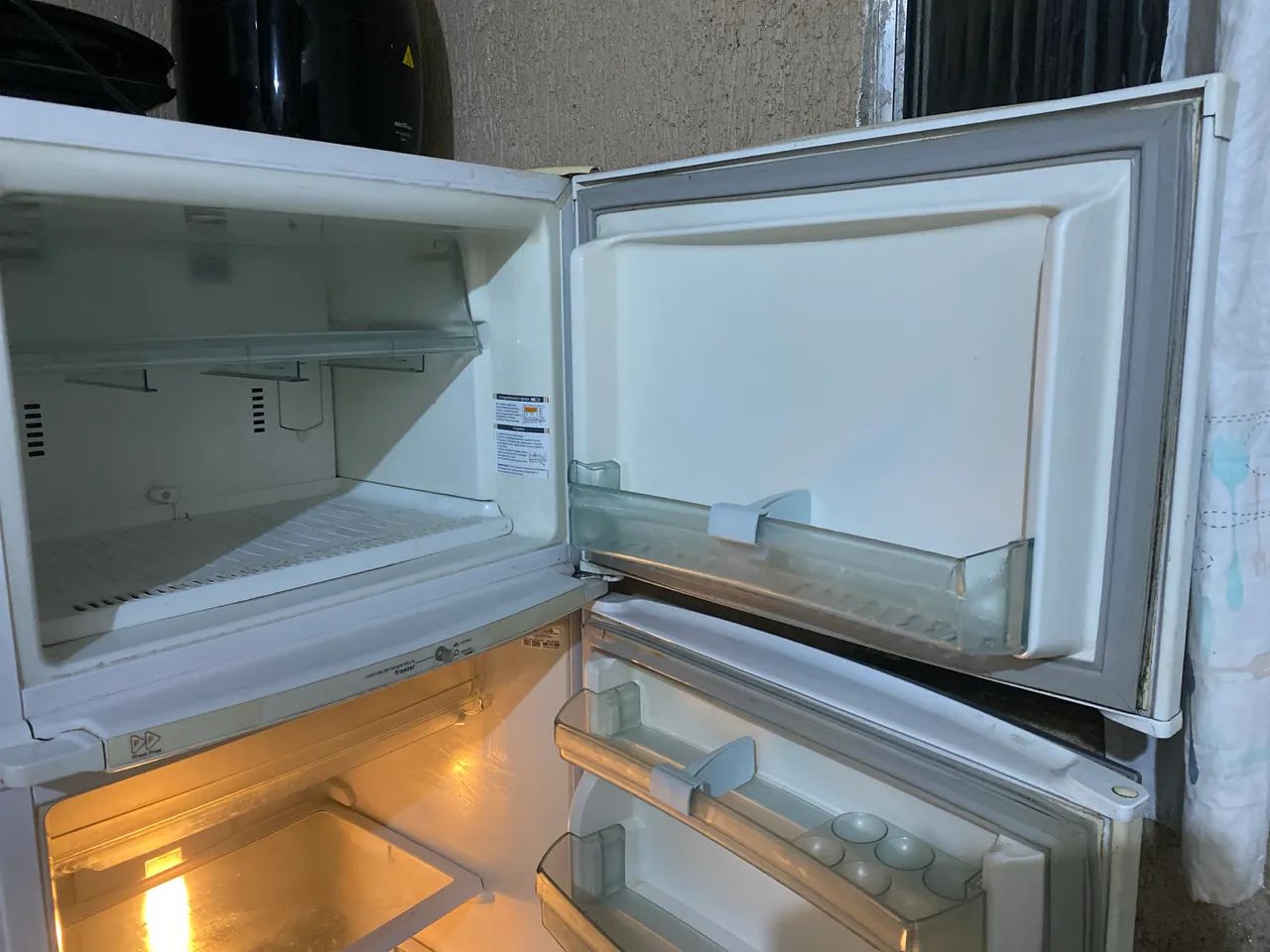 Vou me mudar estou vendendo, 1 geladeira marca Brastemp e 1 televisão 32? HQ - Foto 3