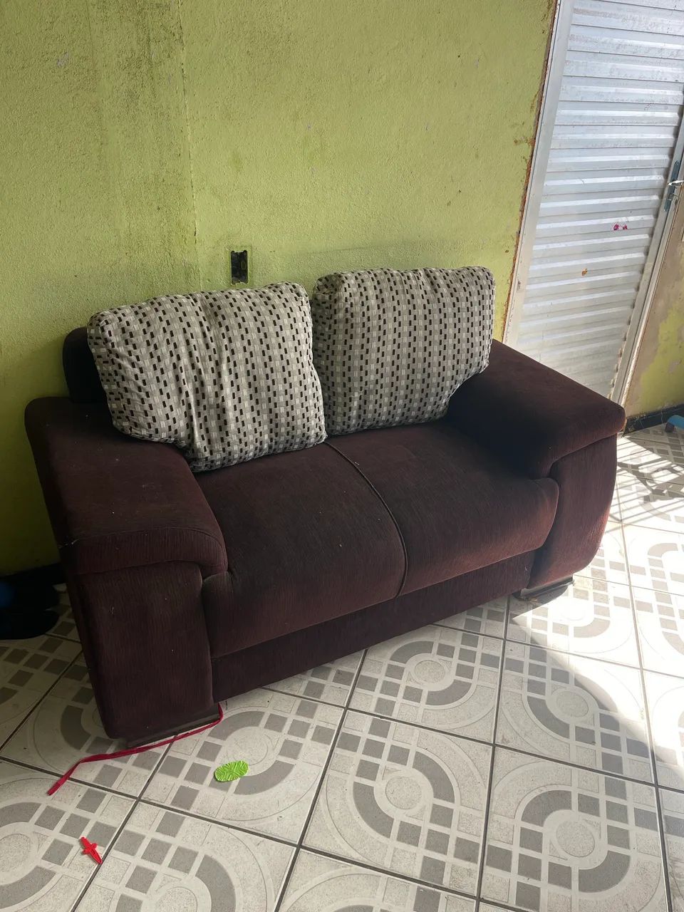 Vendo Sofá de 2 lugares usado - Foto 3