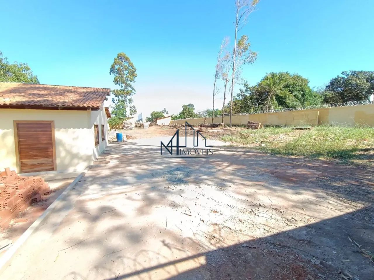 Área de 2.600 m² - Polo Industrial - Aparecida de Goiânia GO - Foto 3