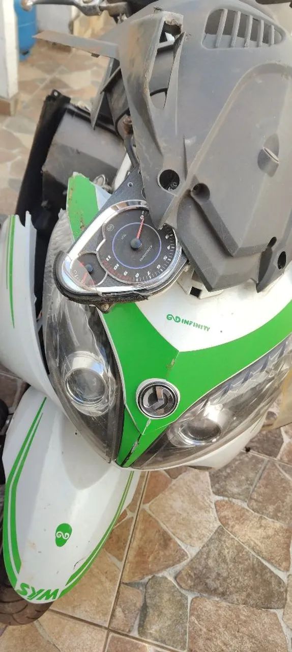 Maxsym 400i retirada peças  - Foto 4