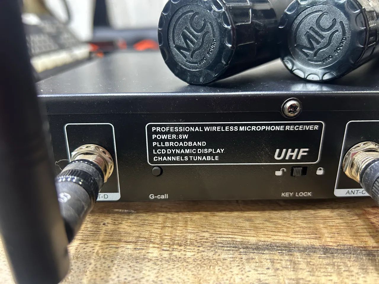 Sistema de Microfones Sem Fio Arcano Quarter-A (ACT System Four Channel Wireless Receiver) - Foto 4