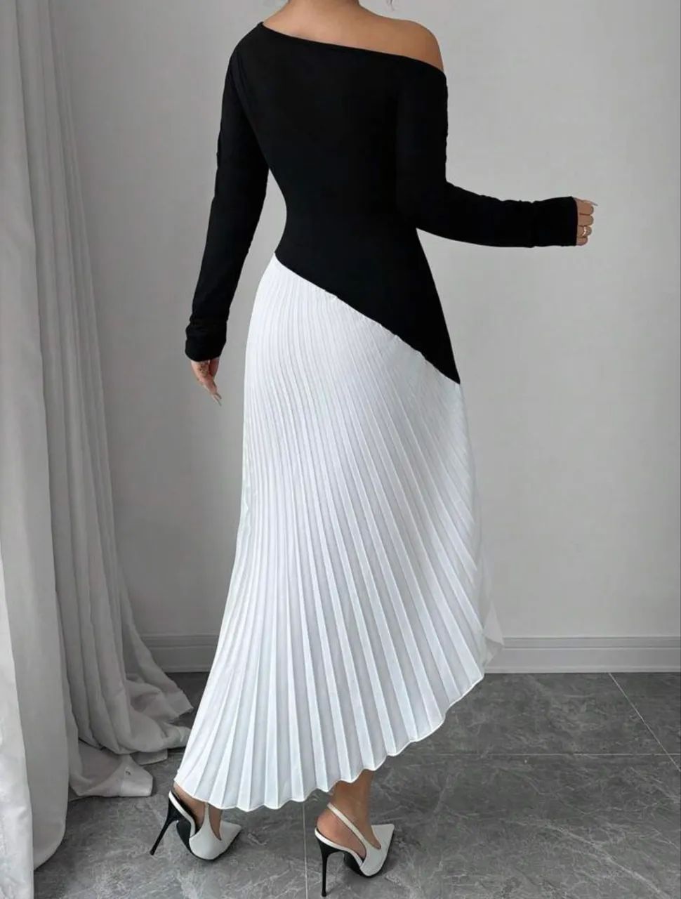 Vestido preto e branco NOVO - Foto 2