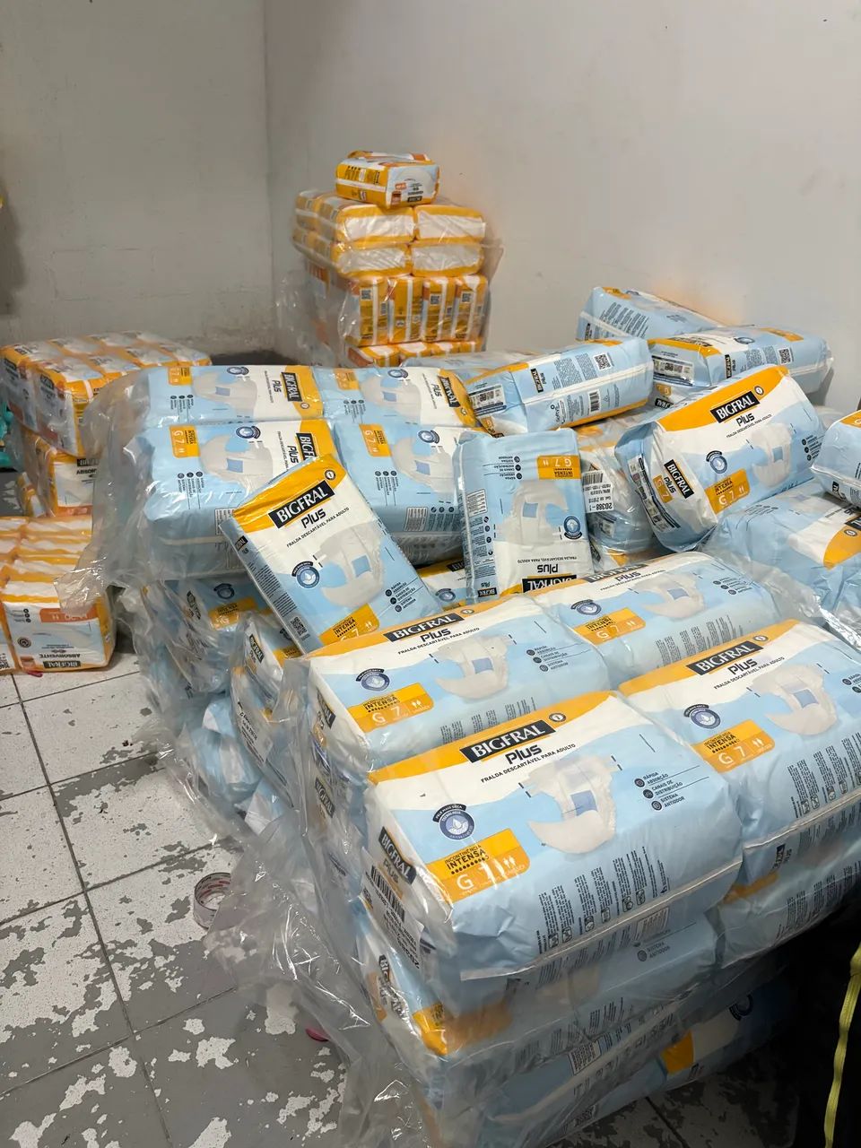 Vendo fraldas bigfral tamanho G  - Foto 3