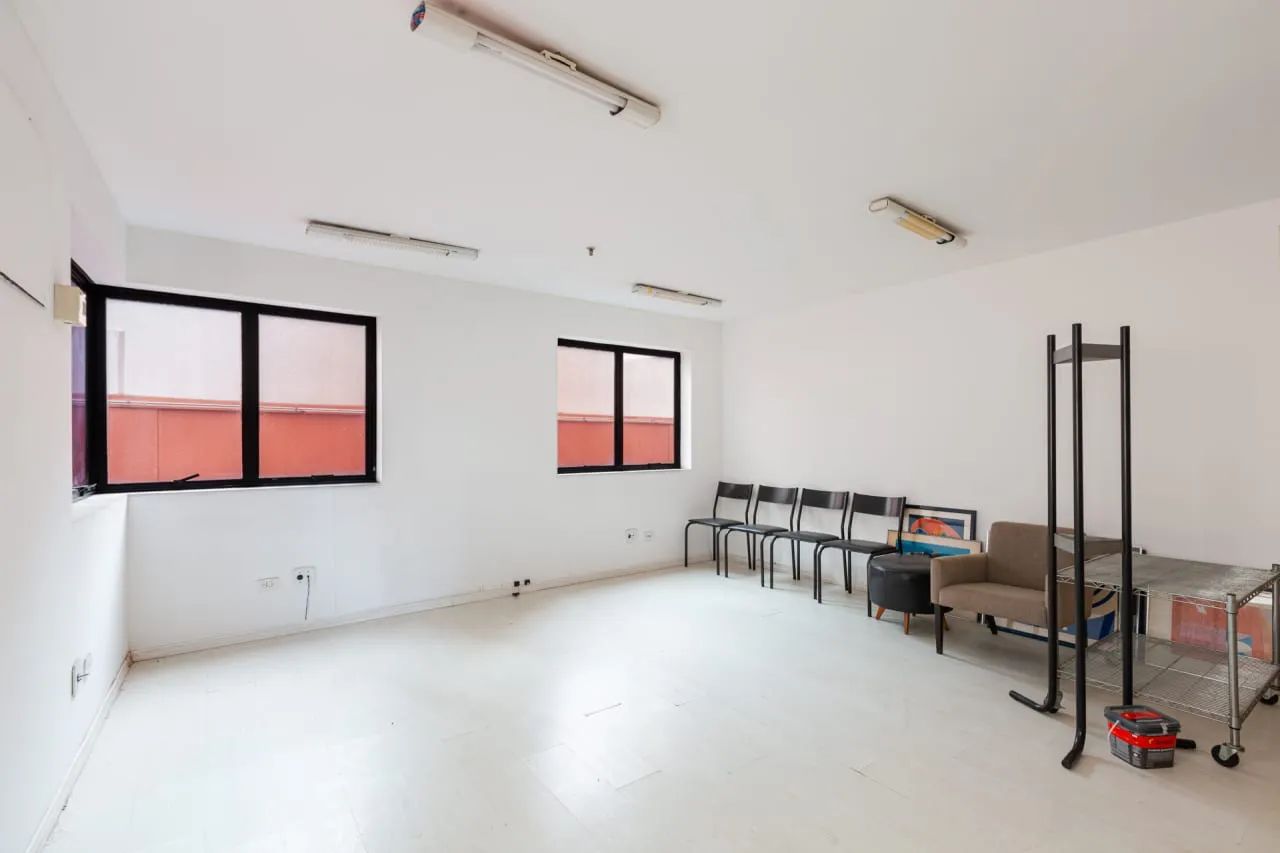 Sala comercial na Rua Francisco Estácio Fortes, 267 - Conjunto 12  40 m²