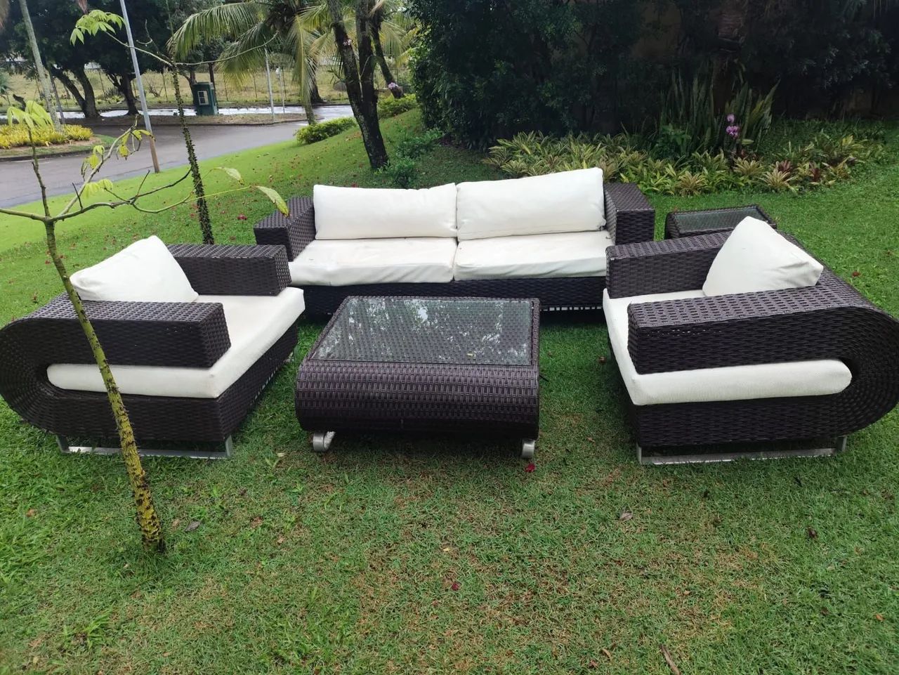 Conjunto poltrona e sofá 