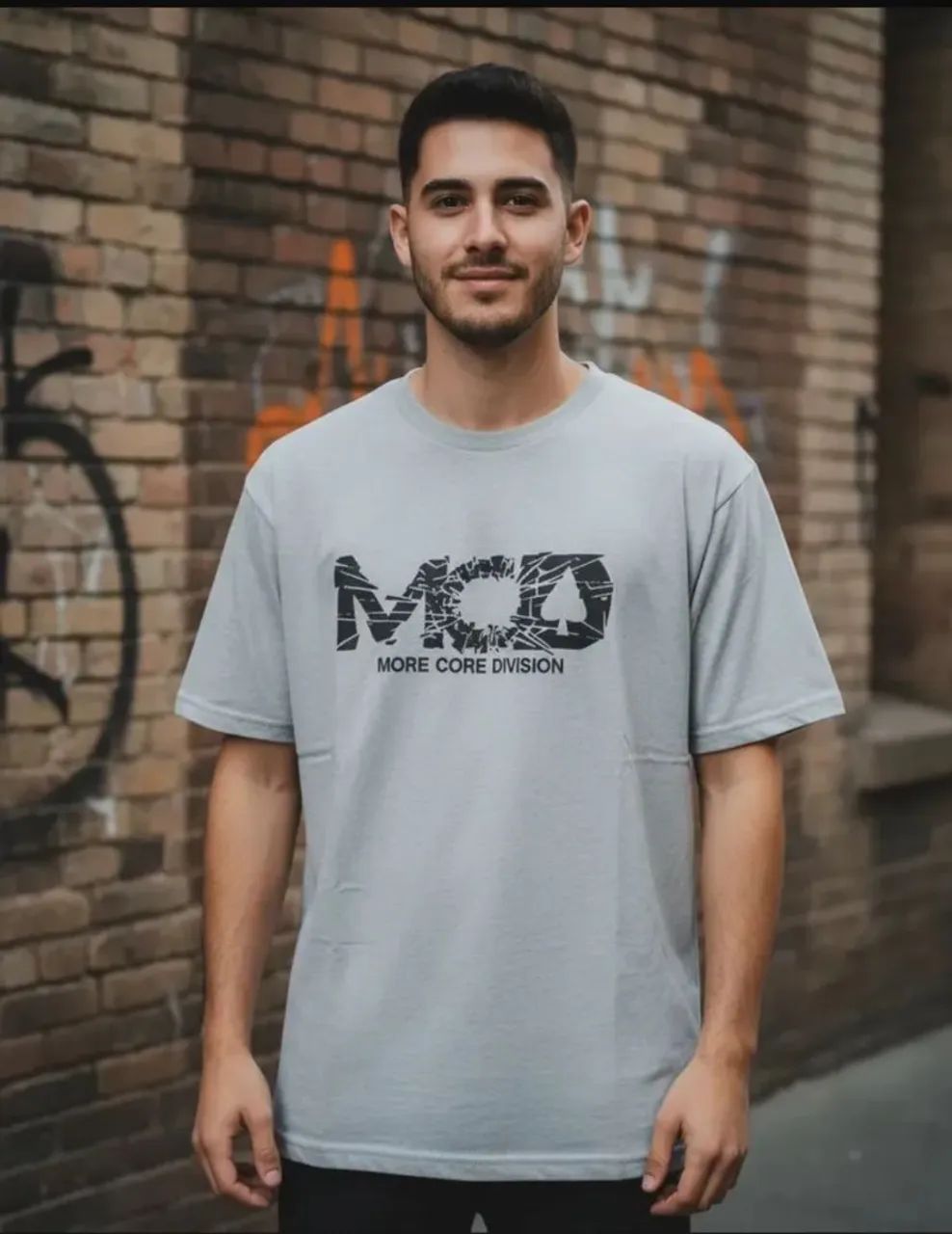 Camiseta Masculina More Core Division