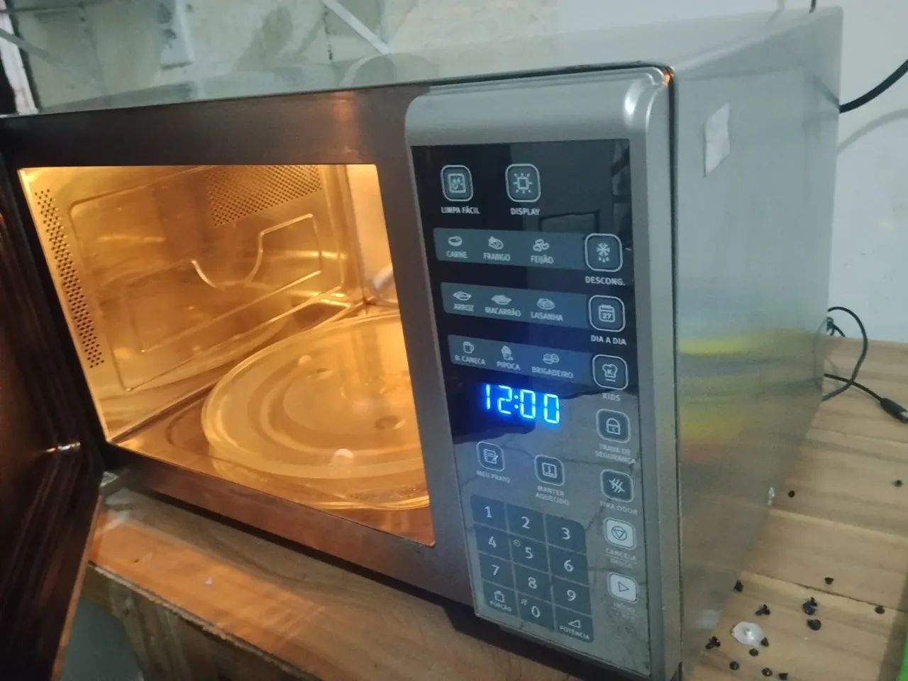 Microondas Eletrolux 31 litros inox  - Foto 3