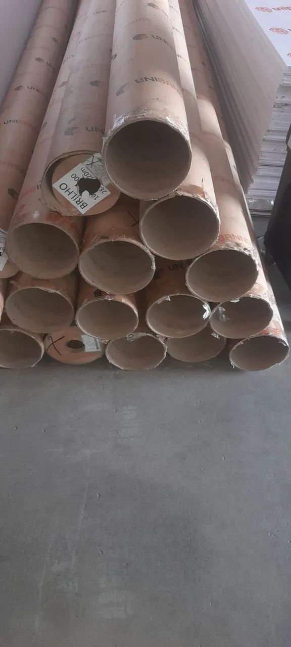 Tubets  De Papelão   3 Reais   Cada