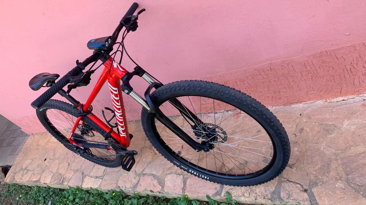 bicicleta specialized rockhooper 2024 Tamanho M  - Foto 2