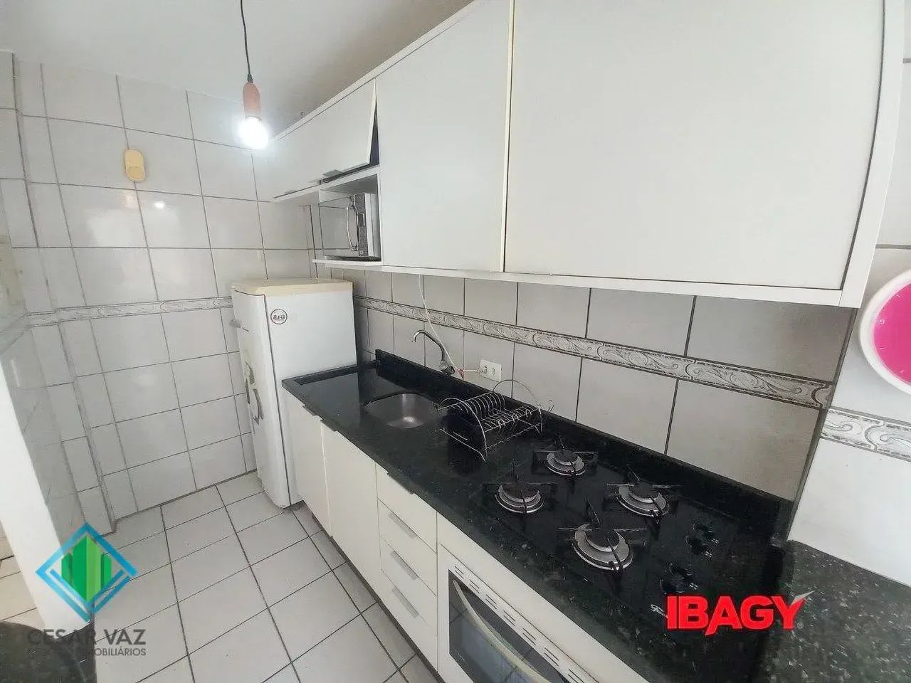 Imóvel para venda possui 45 metros quadrados com 2 quartos em Coqueiros - Florianópolis -  - Foto 4