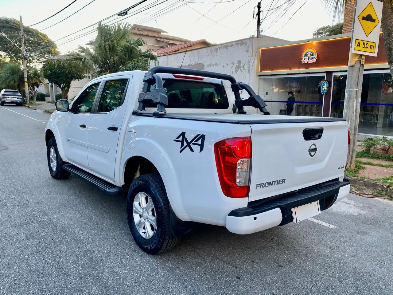 Nissan Frontier S CD 4X4 2.3 TB Diesel Mec. 2022 - Foto 4