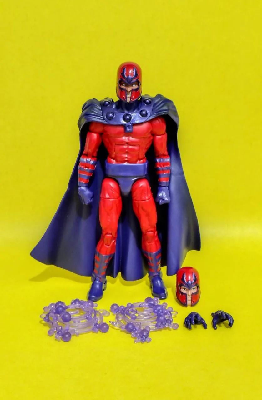 Marvel Legends Magneto (Family Matters 3-pack)