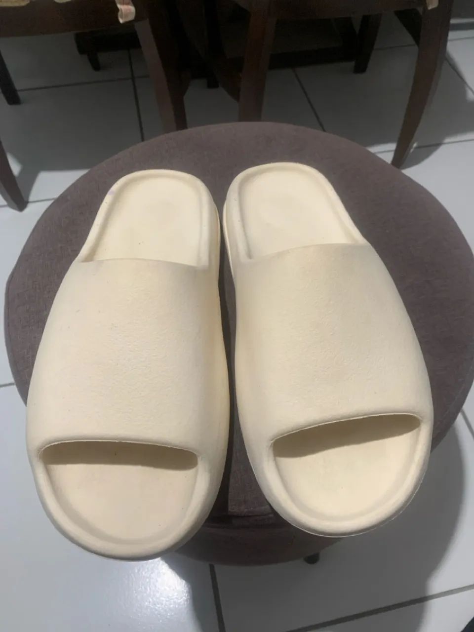 Chinelo yeezy - Foto 3