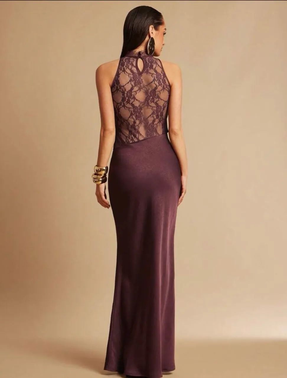 Vestido Rendado nas Costas - Foto 2