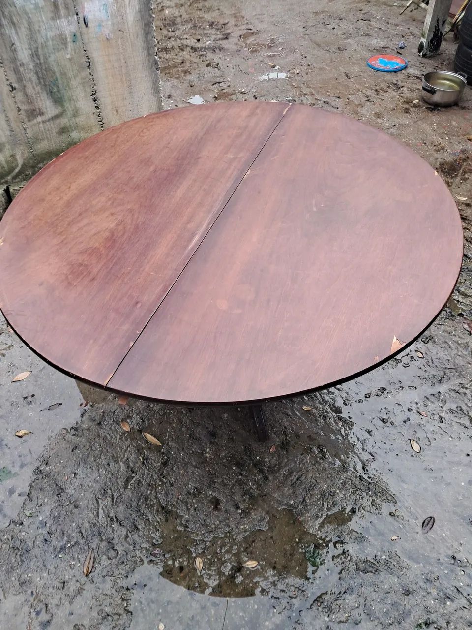 Vendo mesa ornamentada de imbuia - Foto 2
