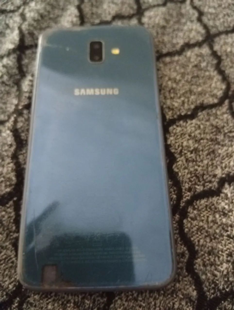 Samsung J6 