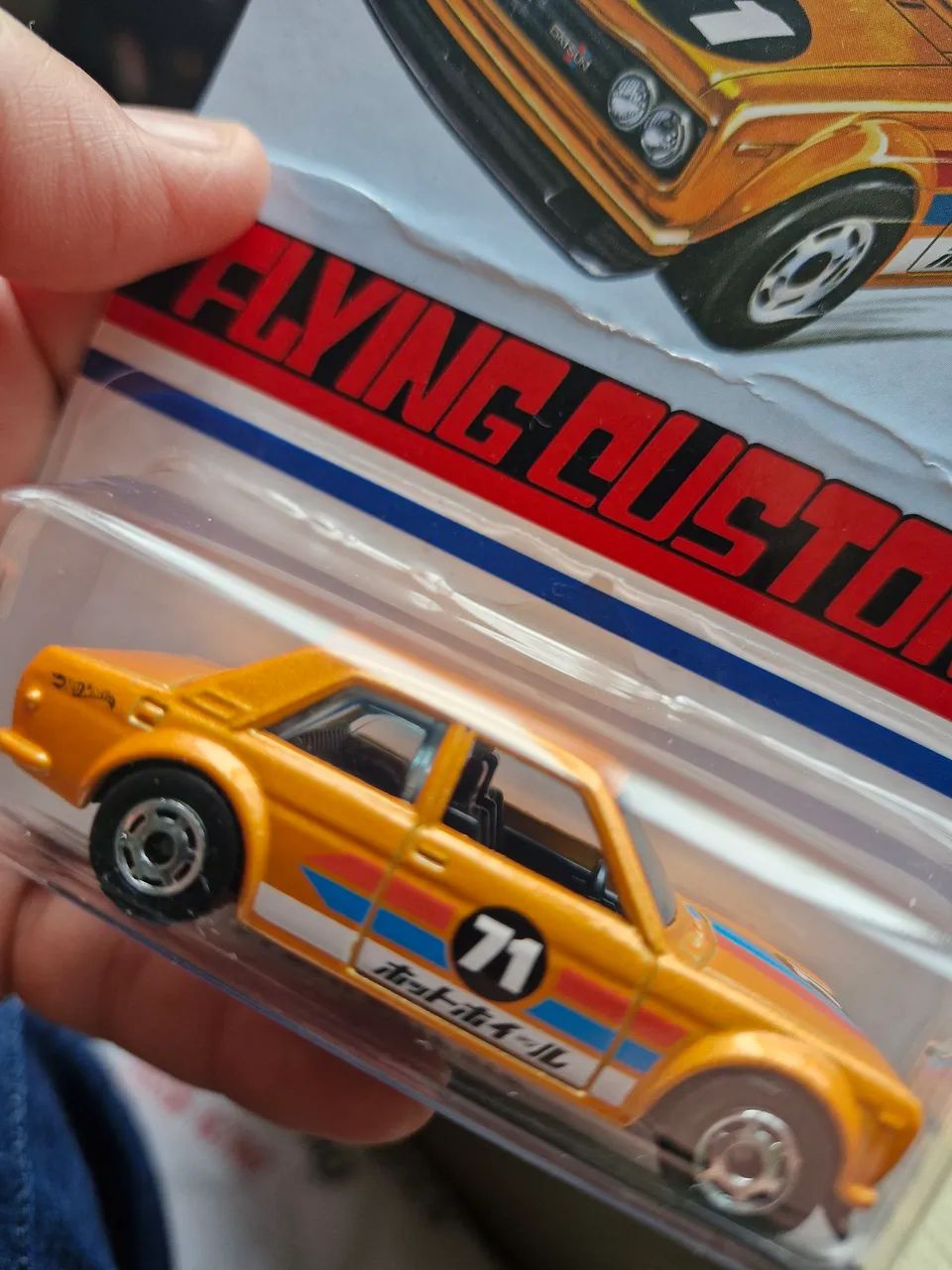 HOT WHEELS '71 DATSUN 510 - TARGET FLYING CUSTOMS 2020  - Foto 3