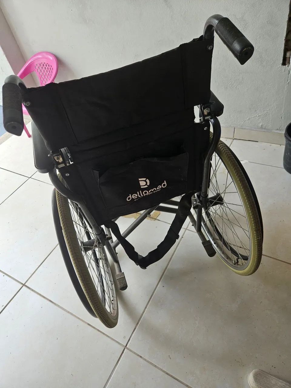 Cadeira de rodas delamed - Foto 3