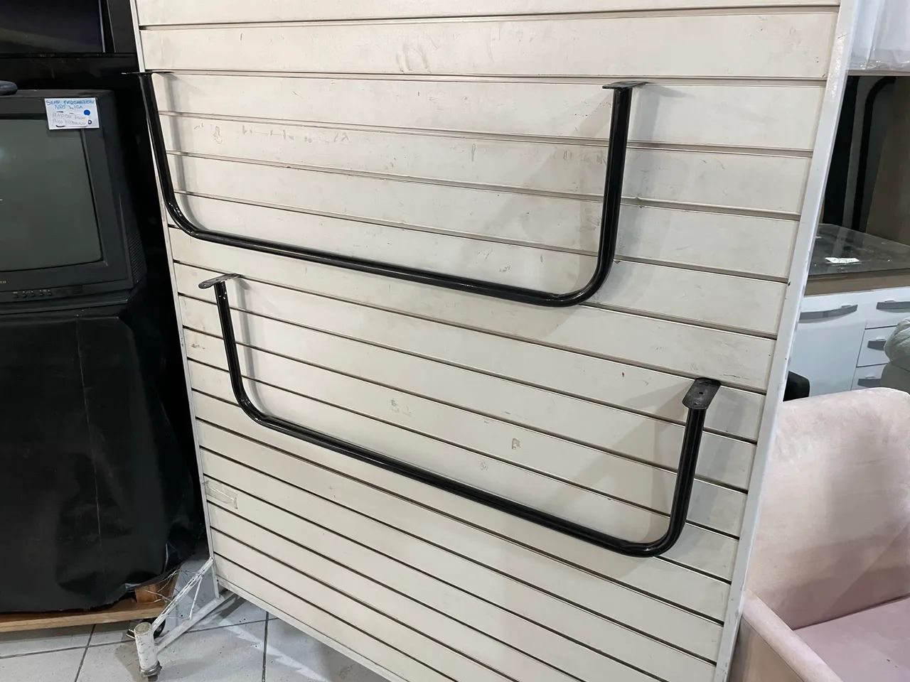 Conjunto de 2 Araras de Parede para Roupas - Foto 2