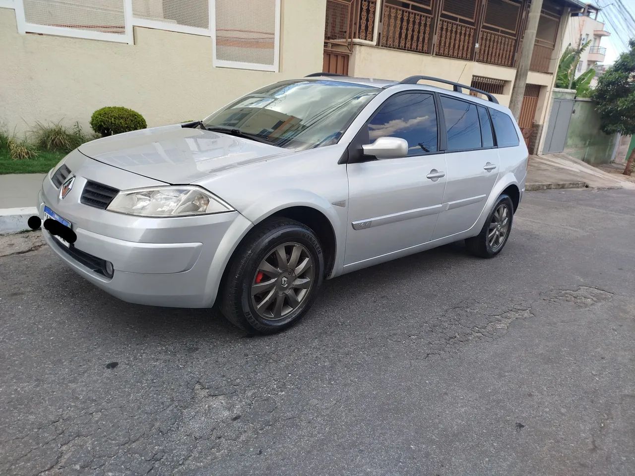Renault Megane GRAND TOUR DYNAM. HI-FLEX 1.6 16V 2011