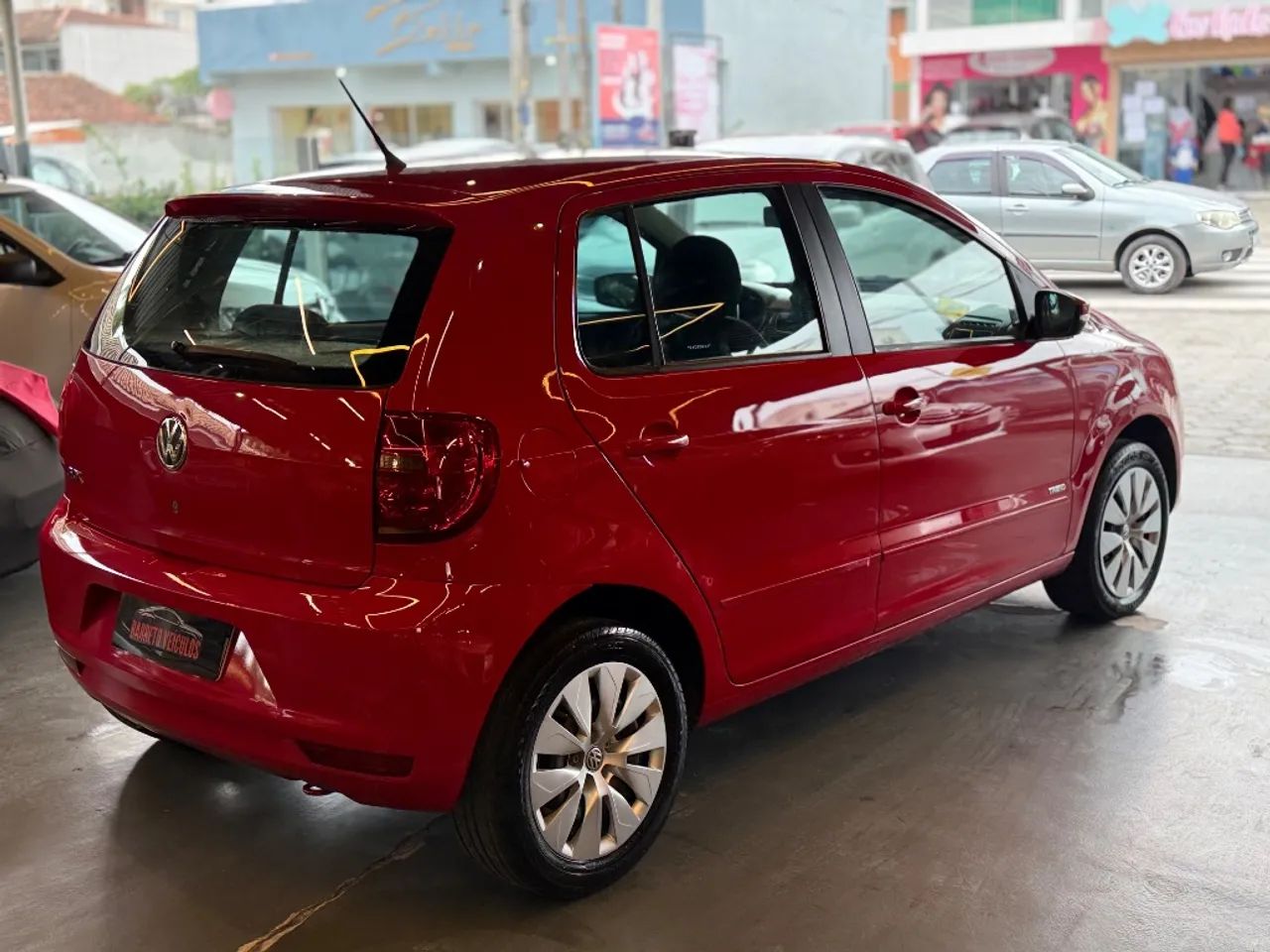 Volkswagen Fox 1.0 MI Total Flex 8V 5P 2014 - Foto 5