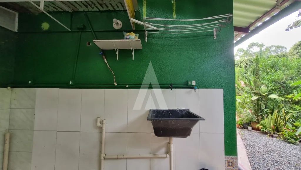 Casa comercial com cozinha, depósito e 18 salas e 6 lavabos, 5 vagas de garagem - Foto 4