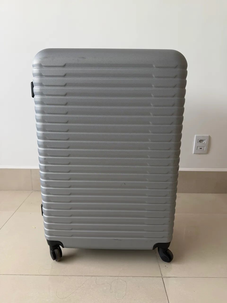 Mala de viagem grande com trava