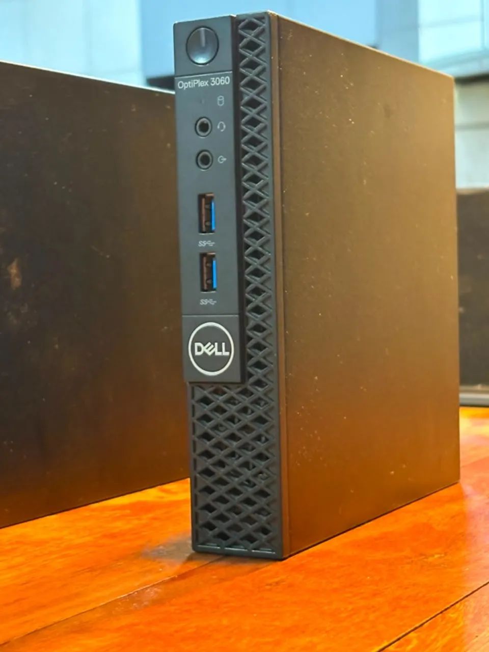 Dell Mini Optiplex 3060 i3 oitava 8gb ram 240gb ssd