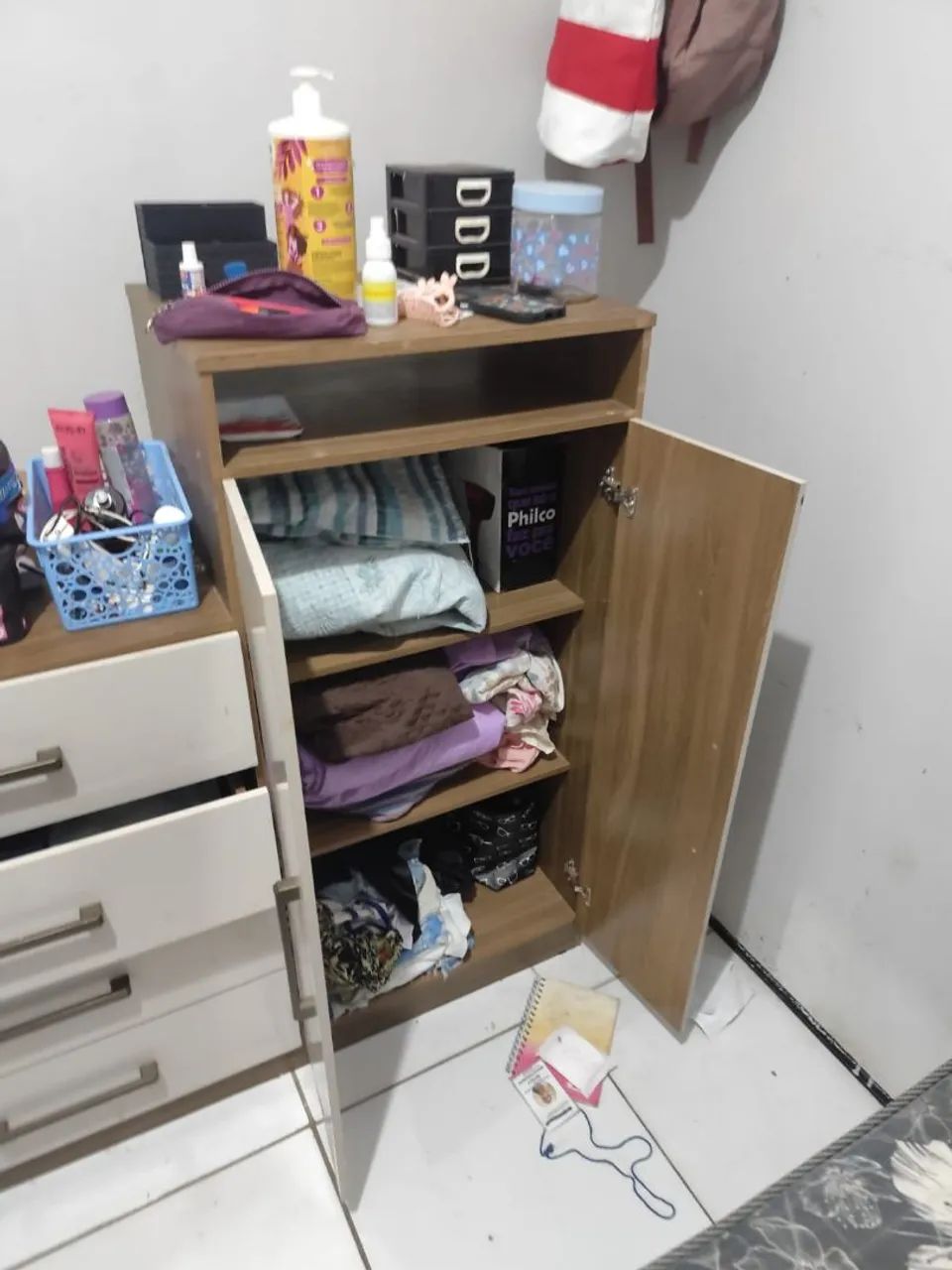 Vendo guarda roupa com cômoda  - Foto 2