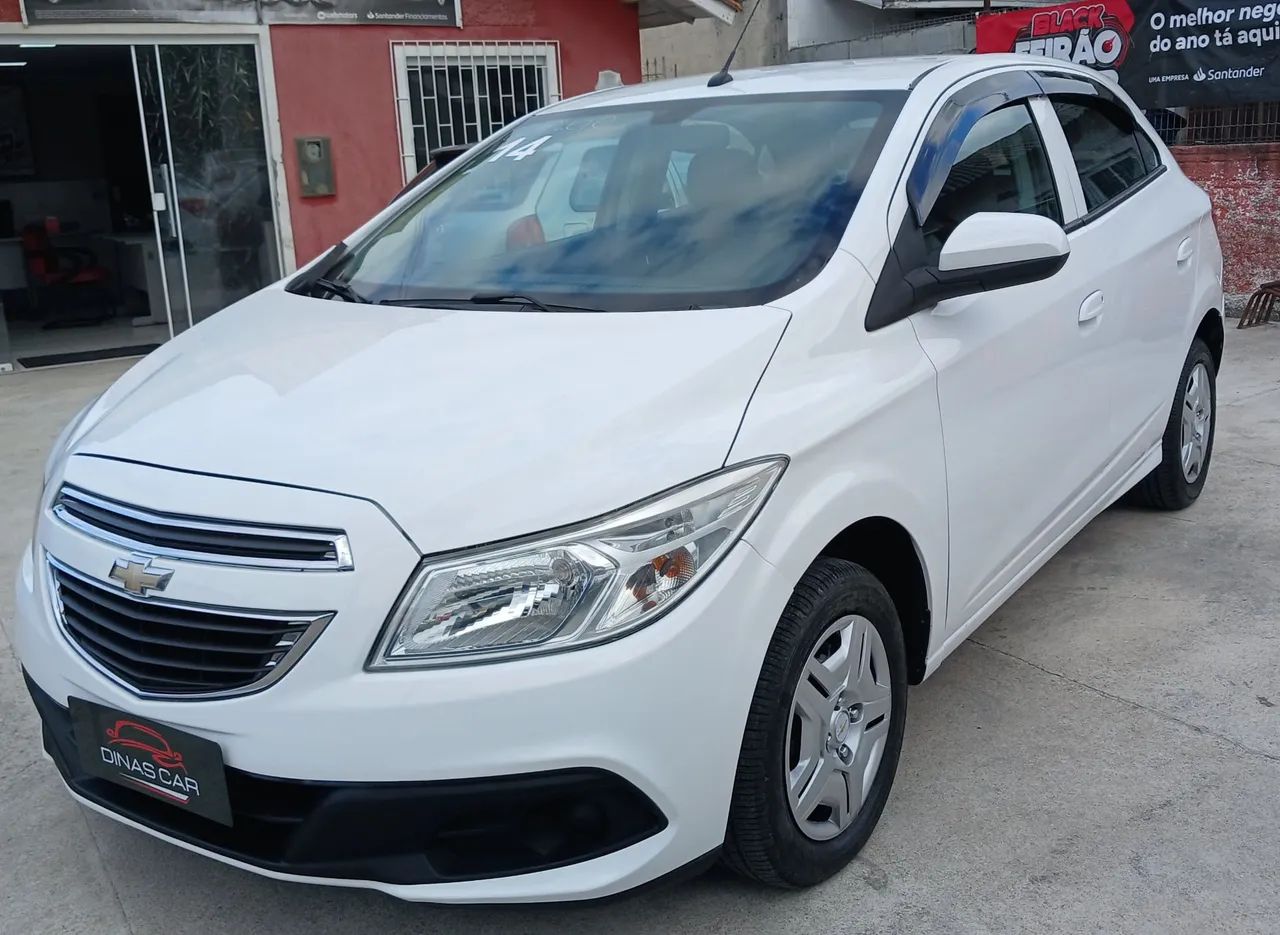 Chevrolet Onix Hatch LT 1.0 8V Flex Power Mec. 4P 2014 - Foto 2