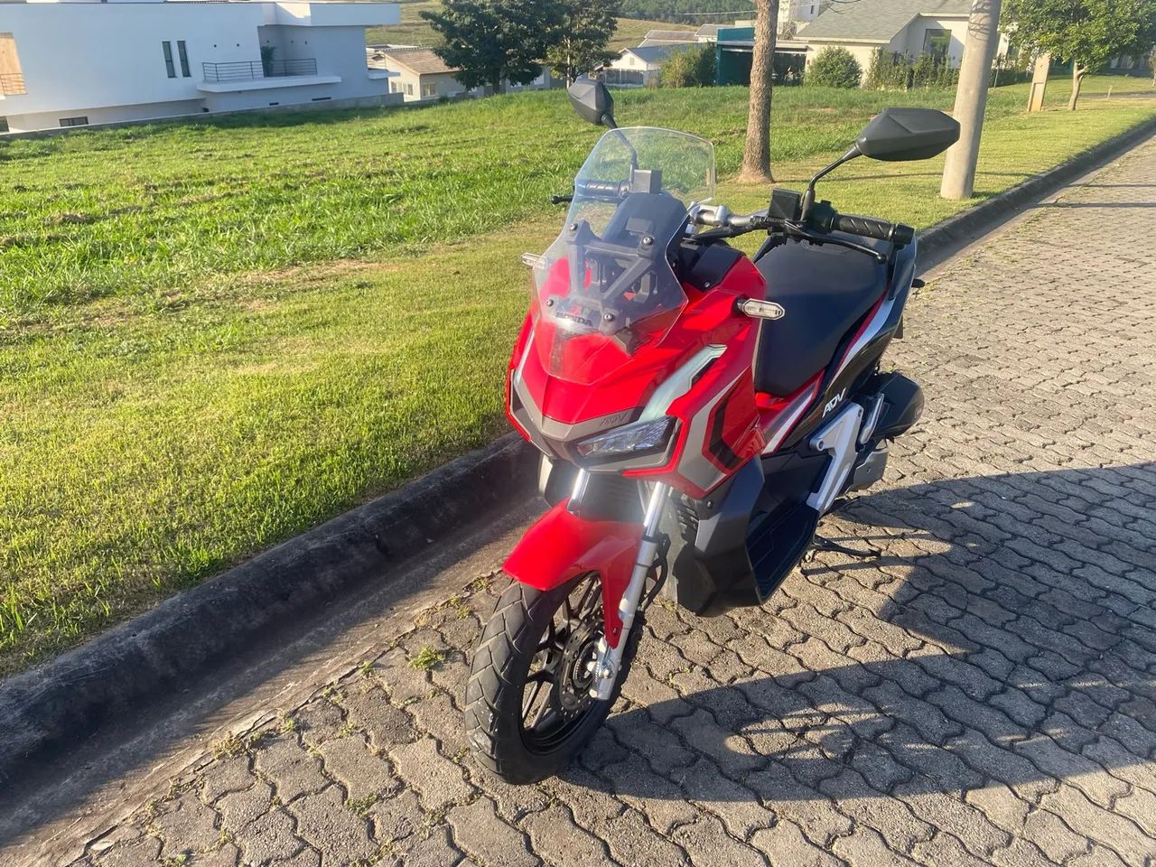 Honda ADV - Foto 2