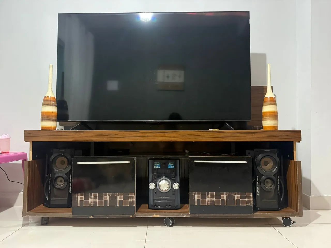 Rack com painel para tv