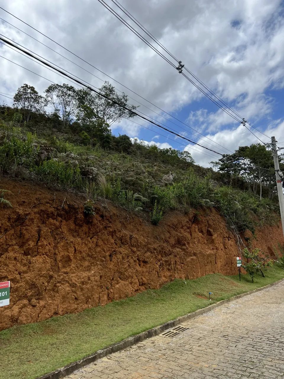 BELO TERRENO - COND VALE DAS ESTRELAS - TERESOPOLIS - Foto 2