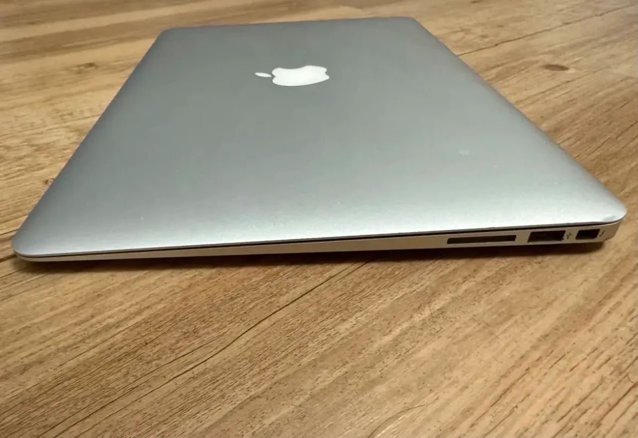 MacBook Air 13? Mid (A1369)  - Foto 2