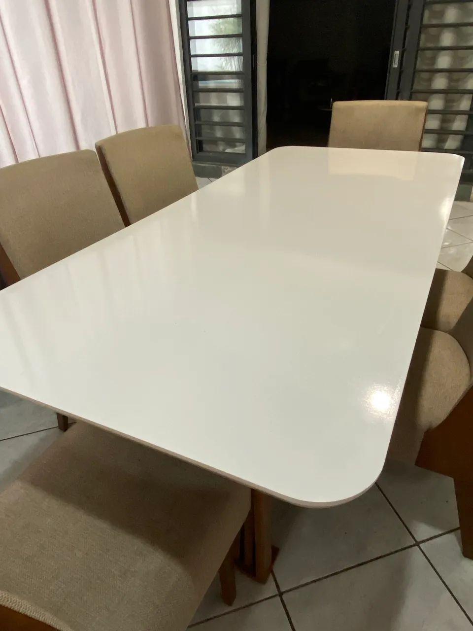 Mesa com 6 cadeiras  - Foto 2
