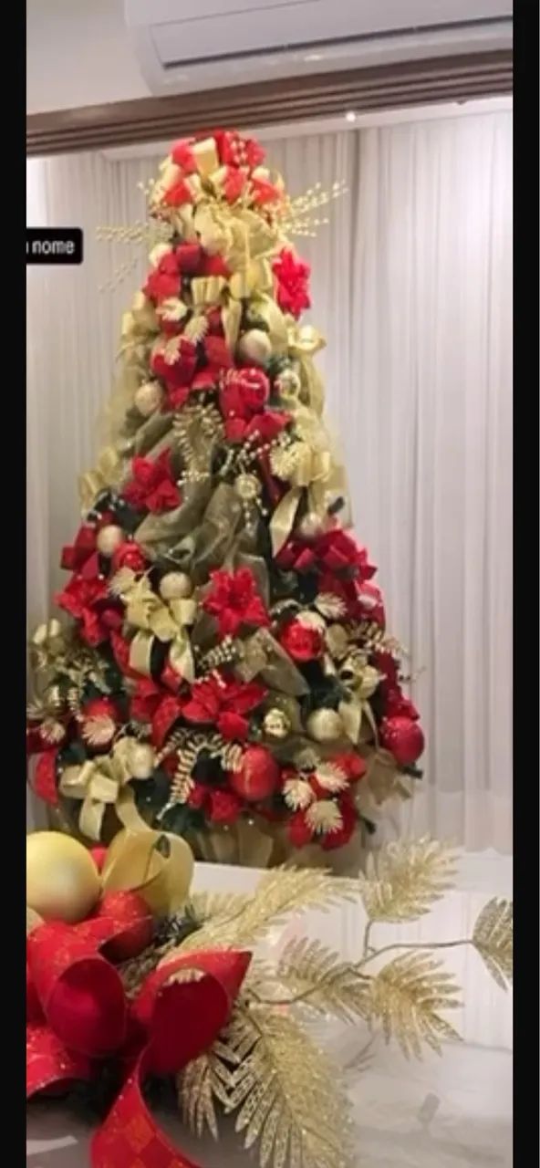 Árvore de Natal completa 