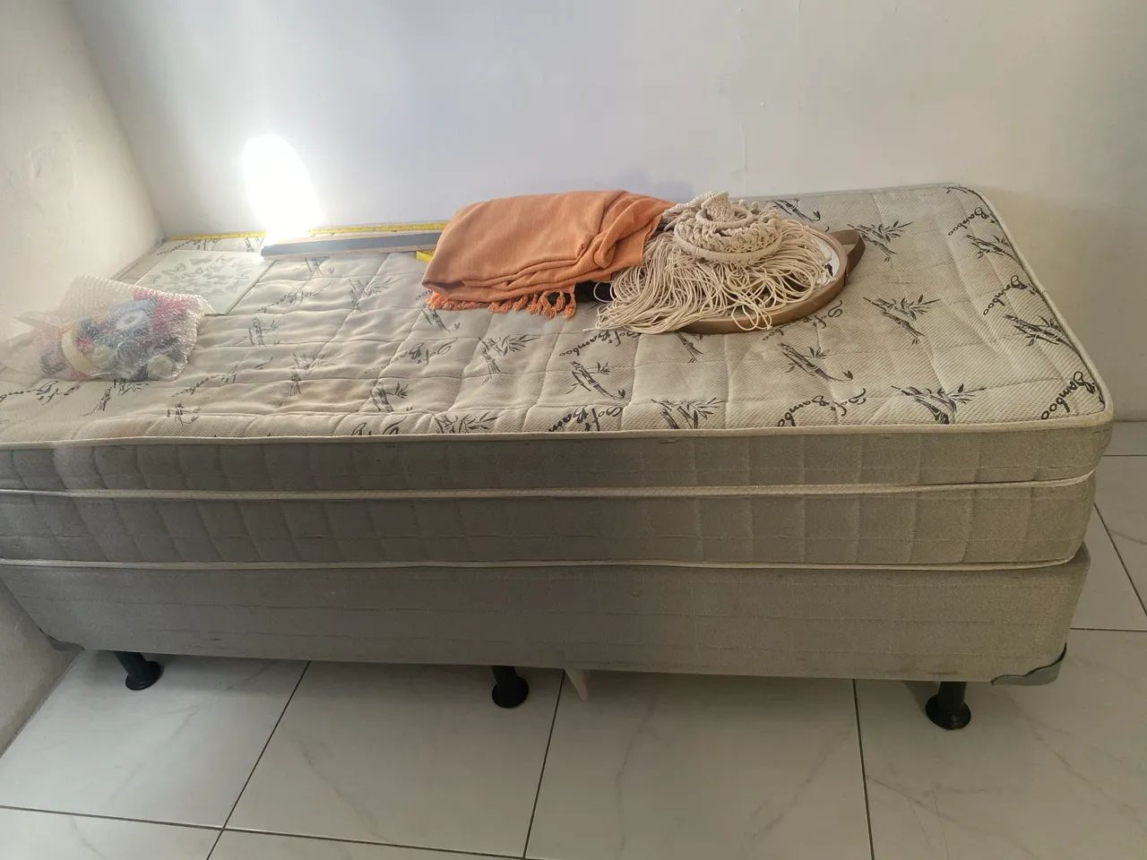 Cama solteiro 