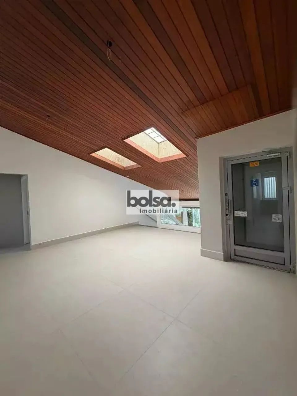 Prédio Comercial Recém-Construído  Projeto Mário Lauris - Foto 5