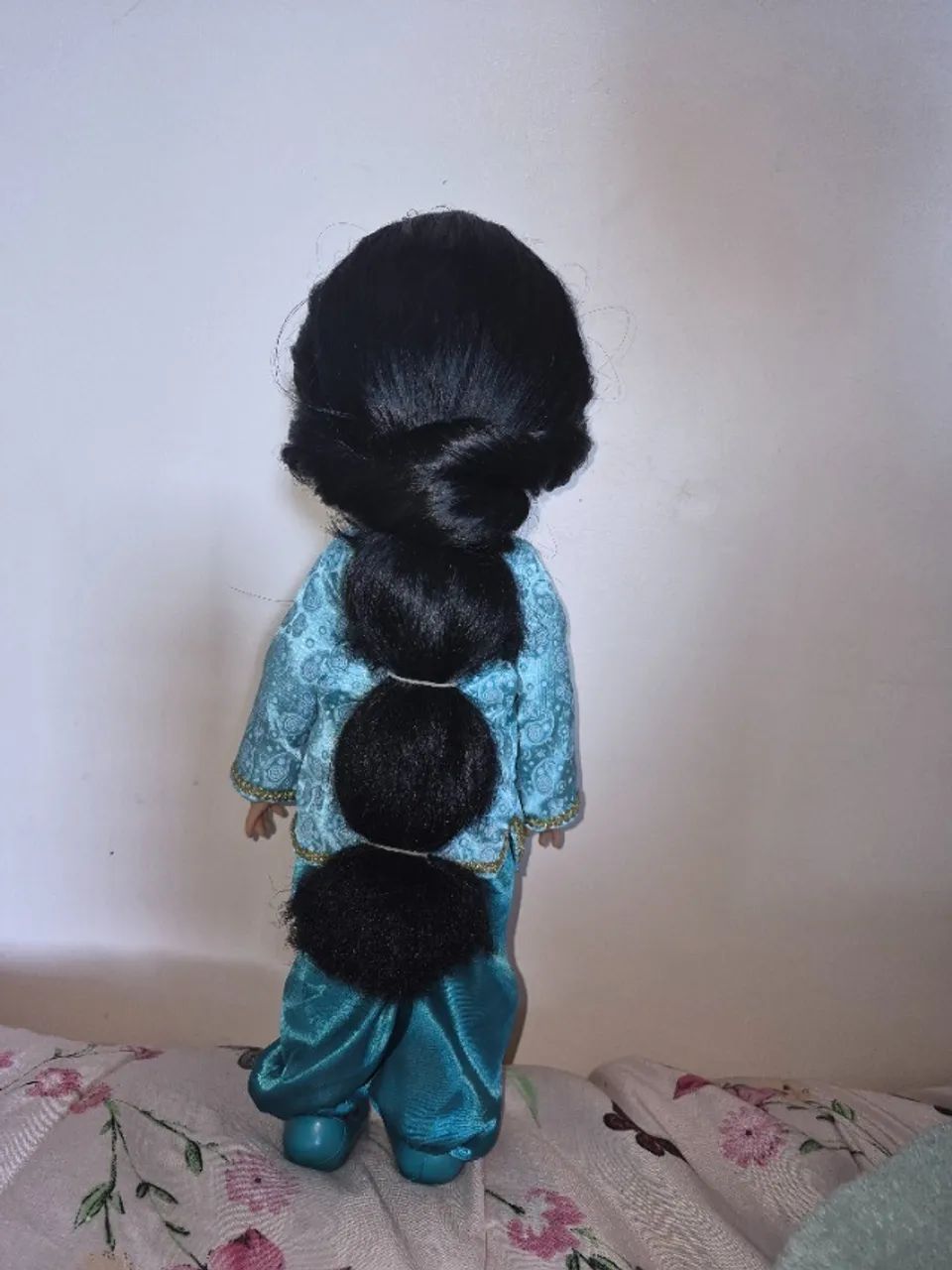 Boneca Disney Jasmine animators e pelucia - Foto 2