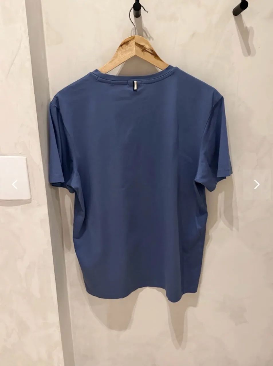 Camiseta BOSS Azul Lisa - Foto 2