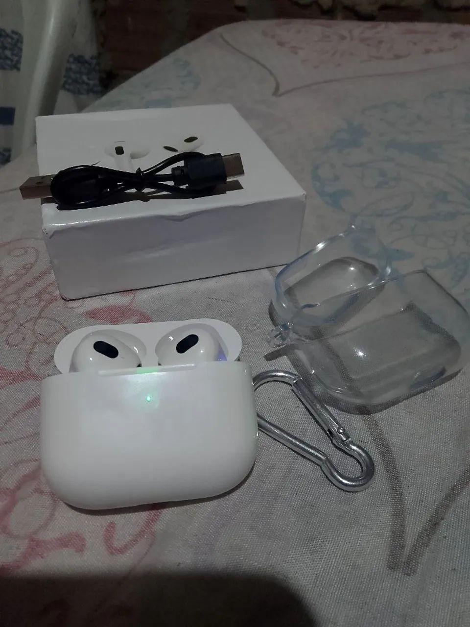 Fone Bluetooth sem fio branco