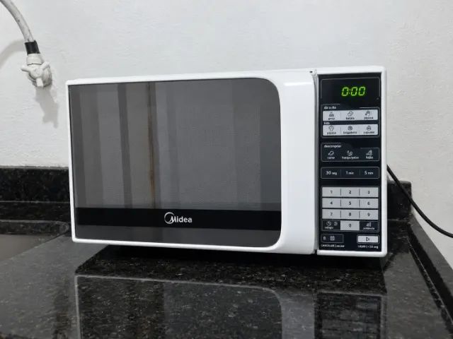 Micro-ondas Midea completo funcionando perfeitamente - Foto 3