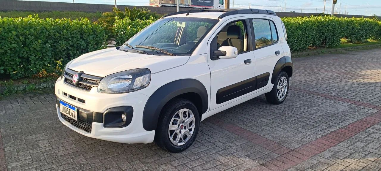 Fiat Uno WAY 1.4 EVO Fire Flex 8V 5P 2016 - Foto 2
